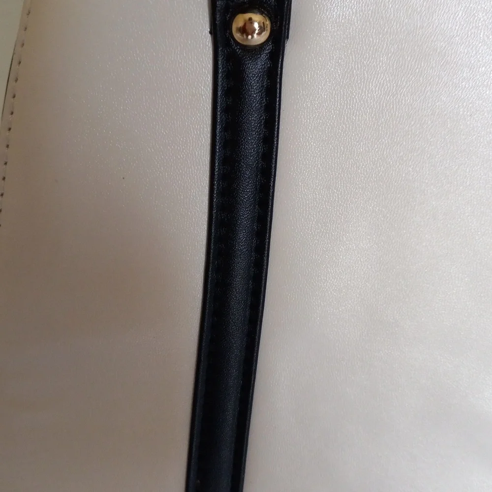 Handbag - Picture 7 of 15
